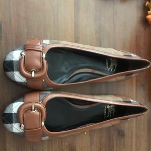 Burberry flats